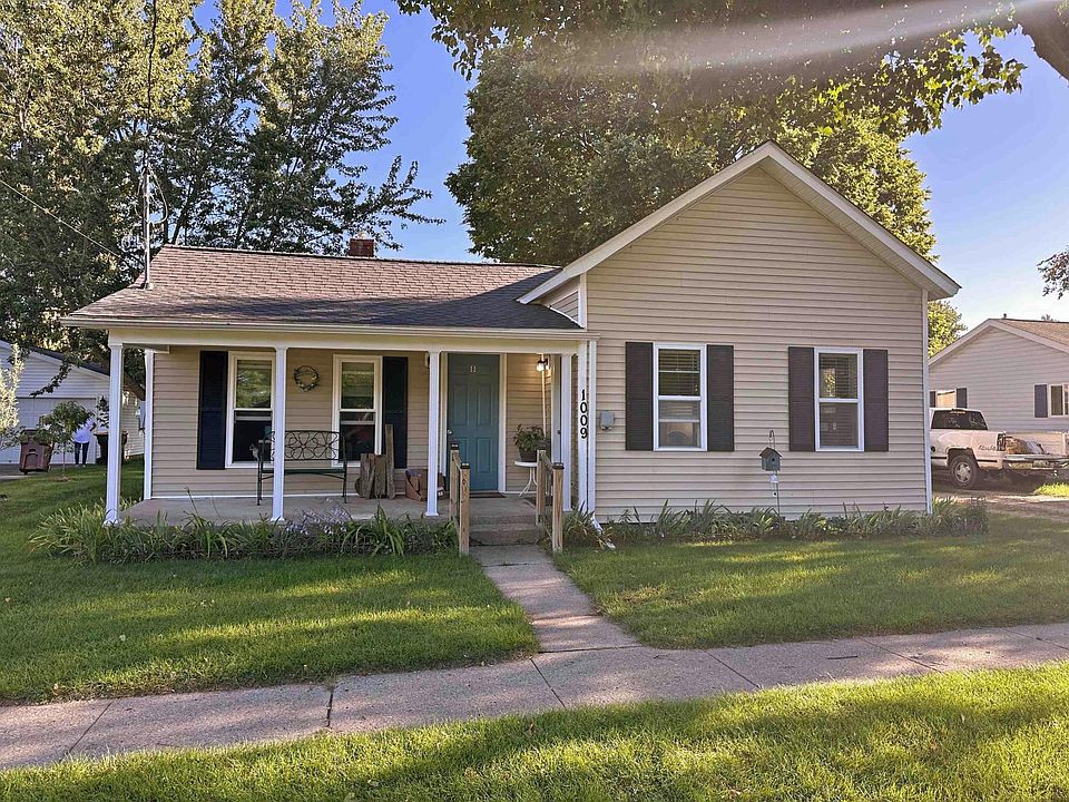 1st image of 1009 Brady St #B
