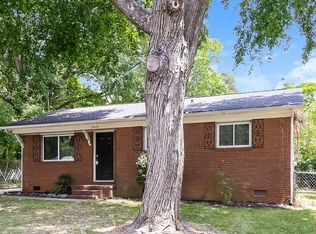 9324 Edgevale Dr, Charlotte, NC 28216