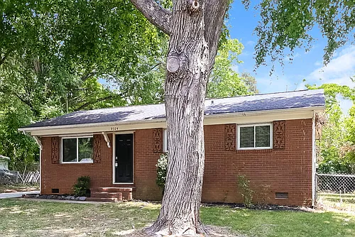 9324 Edgevale Dr Photo 1