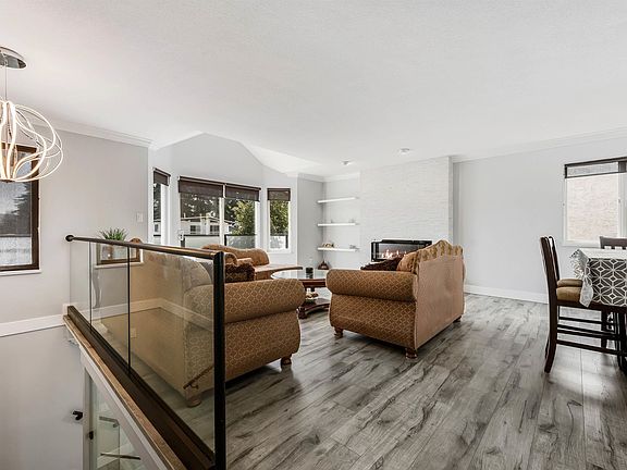 5th image of 3115 Mouat Dr