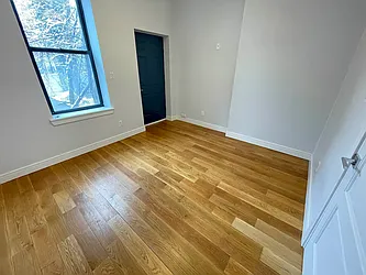 Rented by Tapiro Realty