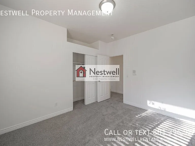 481 E Lana Ct — Photo 33