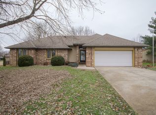 1127 Brombones Ct, Nixa, MO 65714
