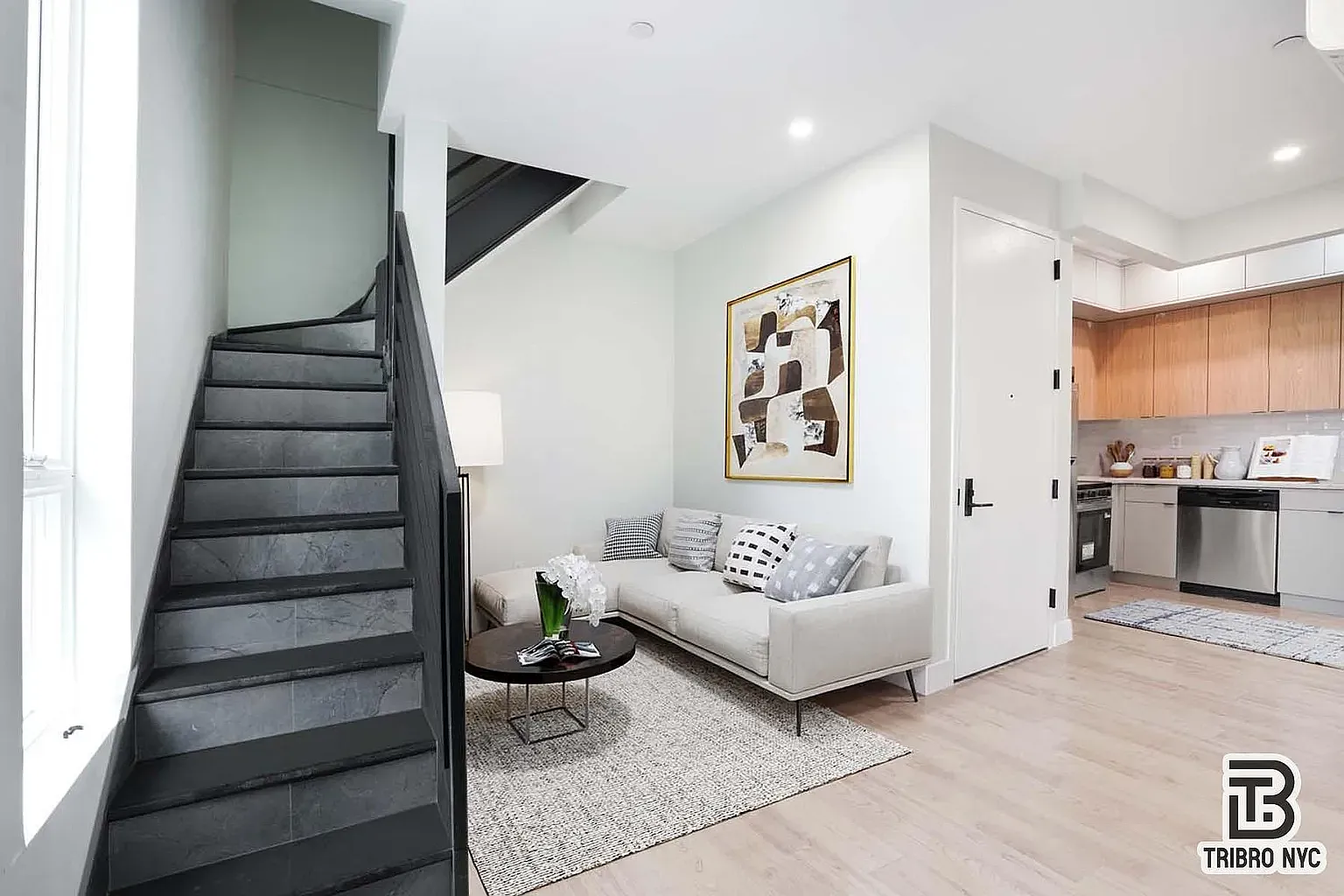 92 Manhattan Avenue — Photo 2