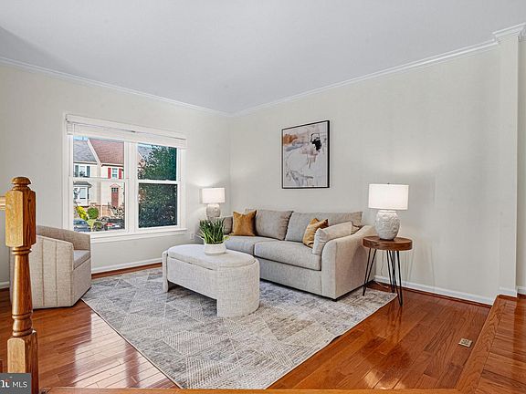 2nd image of 43626 Blacksmith Sq