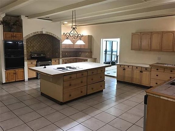 3rd image of 2165 Bow Ln