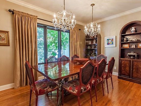 5th image of 235 E Kings Way