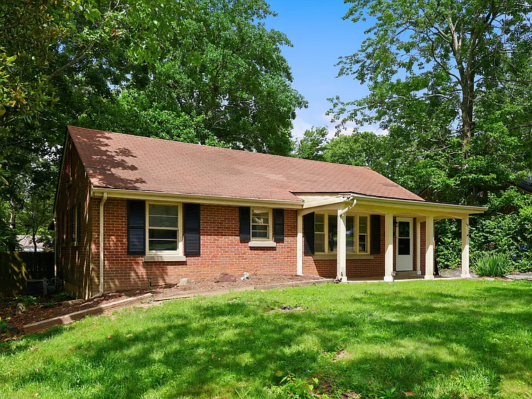 141 Zandale Dr — Photo 21