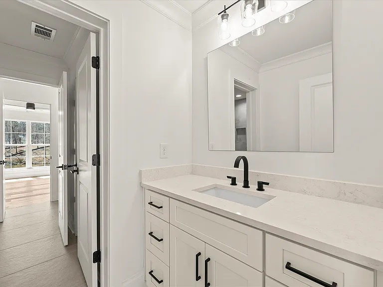 1270 Glen Eagle Dr — Photo 44