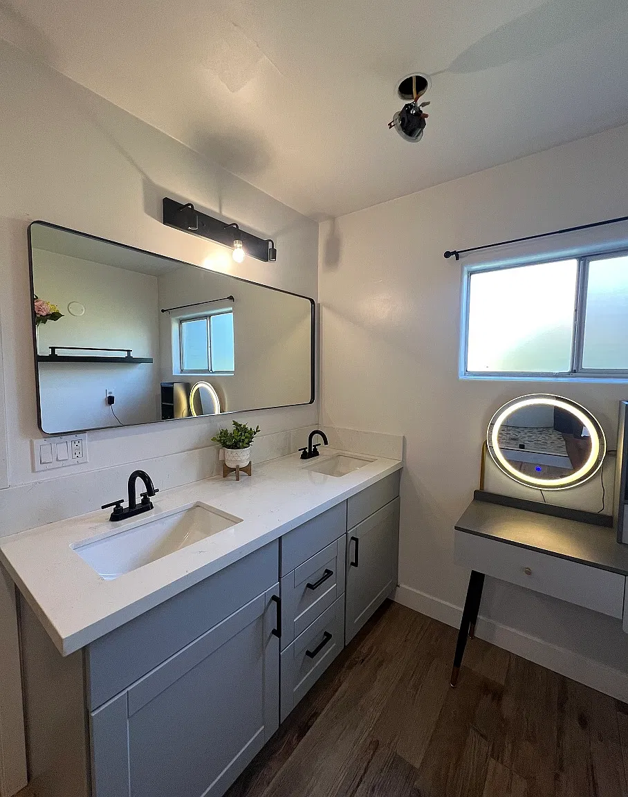 3 bed, 2013 sqft, $5,980 — Photo 2