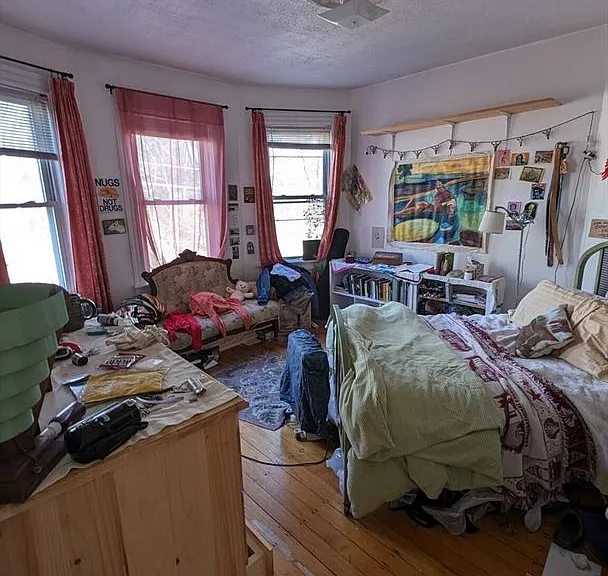 42 Fisher Ave #3C — Photo 1