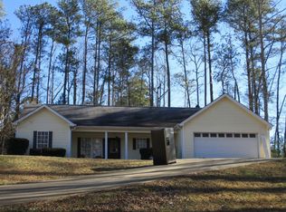 104 Starmount Dr, Lagrange, GA 30241