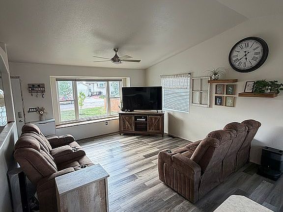 3rd image of 169 Adonia Ln