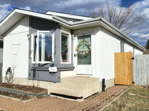 3531 46th St NW, Edmonton, AB T6L 5C6