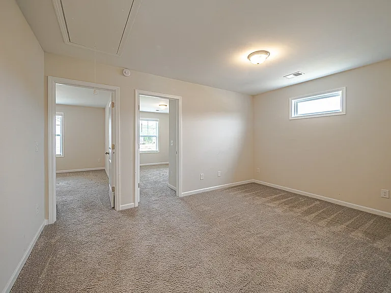 1545 Sawtooth Dr — Photo 39