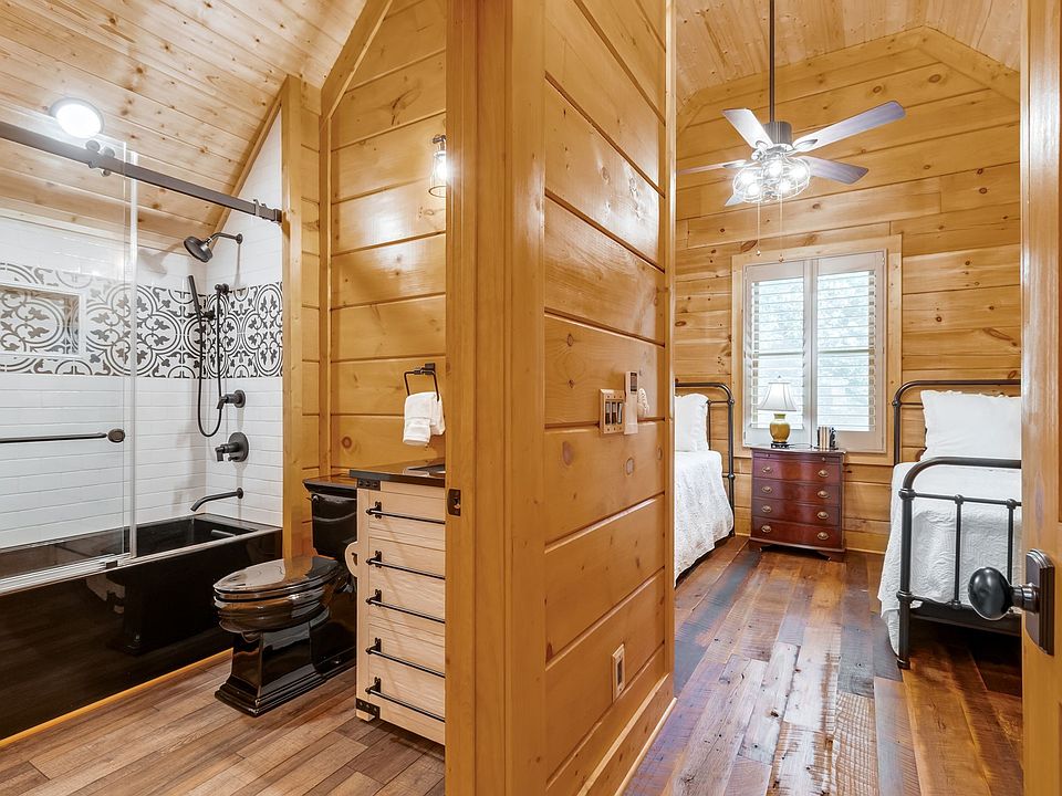 55th image of 6011 Garrison Springs Rd