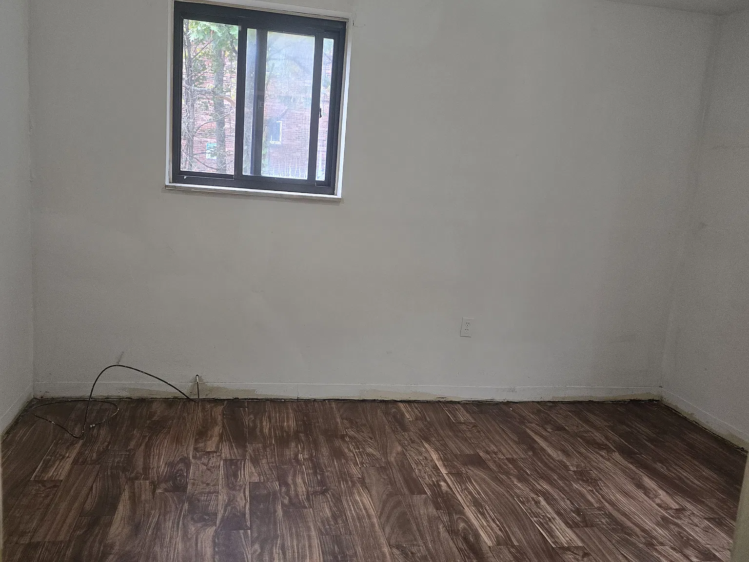 1 bed, 770 sqft, $1,200 — Photo 3