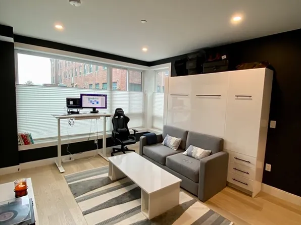71 Border St #1, Boston, MA 02128