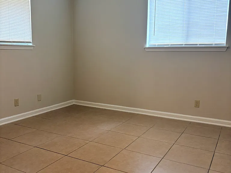 4514 Temple Hl — Photo 17