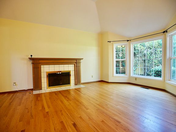 2nd image of 5852 146th Ave NE