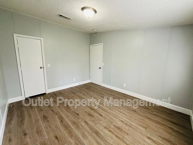 15710 Bermuda St — Photo 12