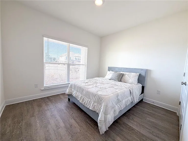 27137 Augustine Dr — Photo 24