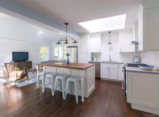 2 Highview Rd, Ridgefield, CT 06877