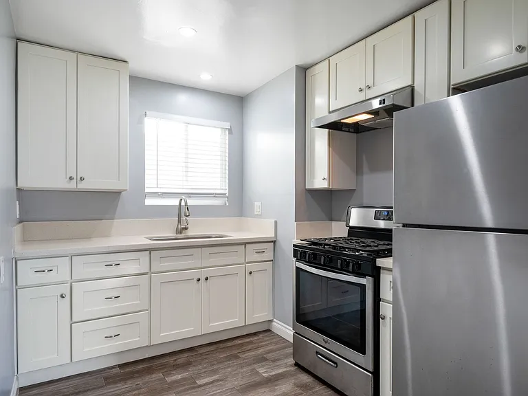 16505 Prairie Ave #16509 — Photo 3