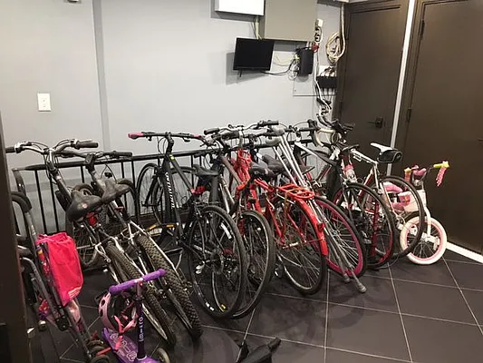 Rented by Premier Metro Realty Corp | media 22