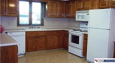 3rd image of 16905 6th St