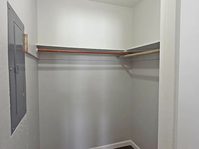 3250 Wright St — Photo 17