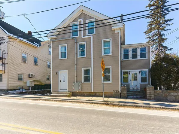 196 Pascoag Main St #196-B, Pascoag, RI 02859