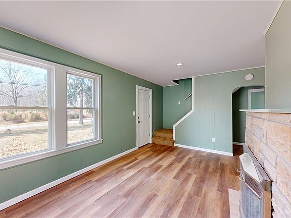 2nd image of 1545 Ambre Dr