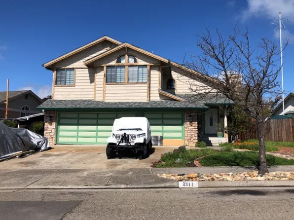 2111 Weatherby Way, Petaluma, CA 94954