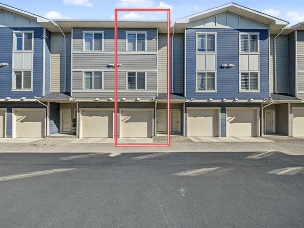 95 E Skyview Close NE #708, Calgary, AB T3N 1X2