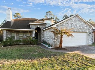 217 Maple Ln, Conroe, TX 77304