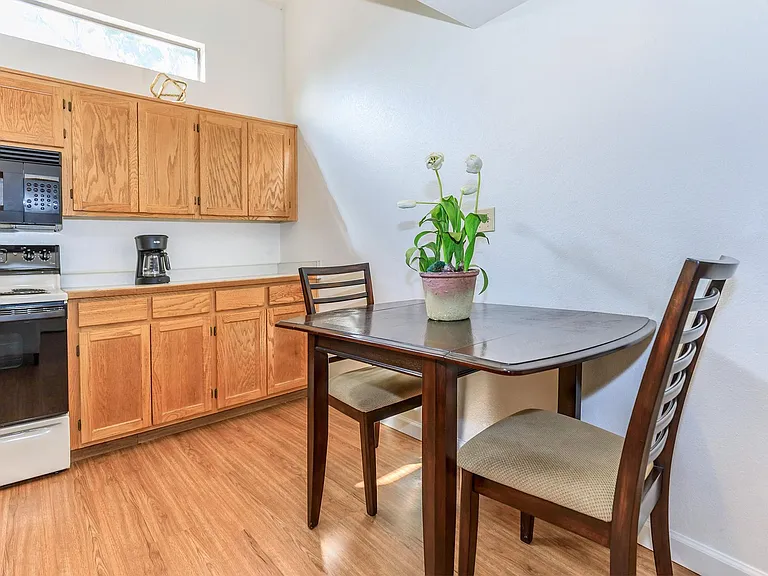 Rio Cancion Apartments — Photo 94