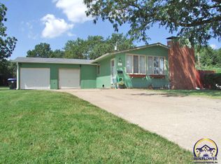 2019 SW Macvicar Ave, Topeka, KS 66604