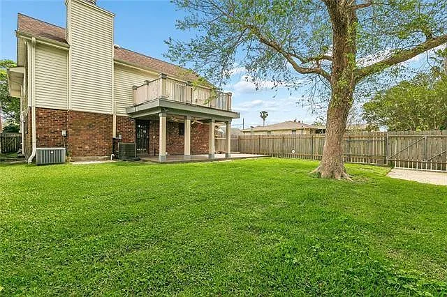 1400 Wisteria Dr — Photo 21