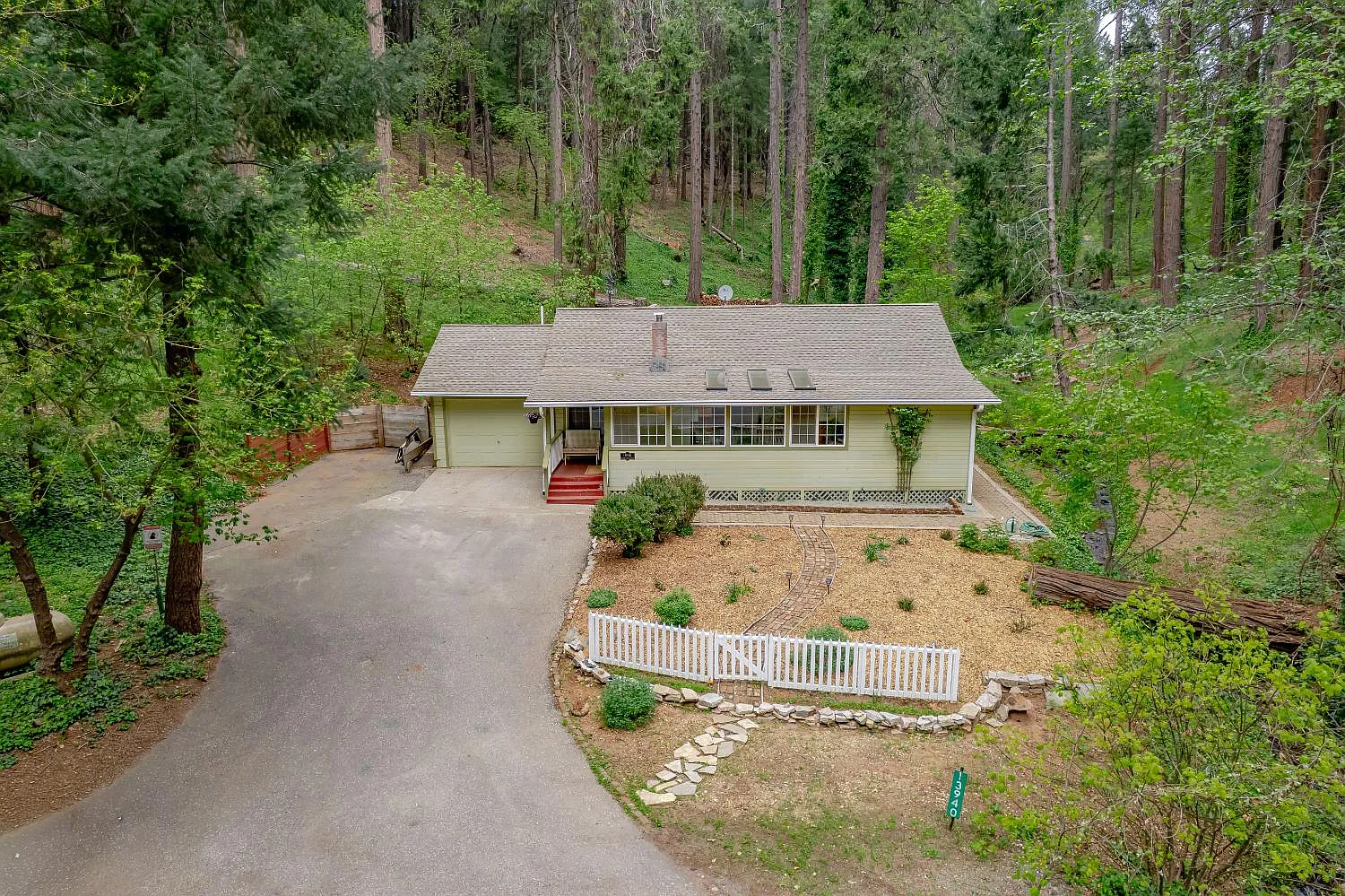 13940 Lower Colfax Rd photo 1