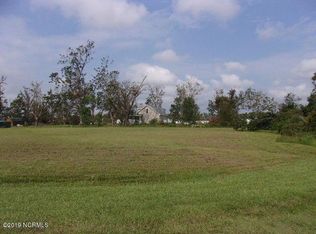 112 Tropical Trl, Beaufort, NC 28516