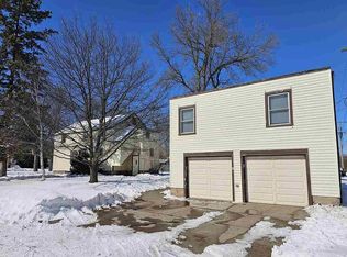 2930 5th Ave E #1/2, Hibbing, MN 55746