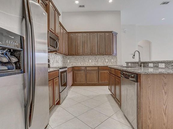 2nd image of 1884 Burdock Dr
