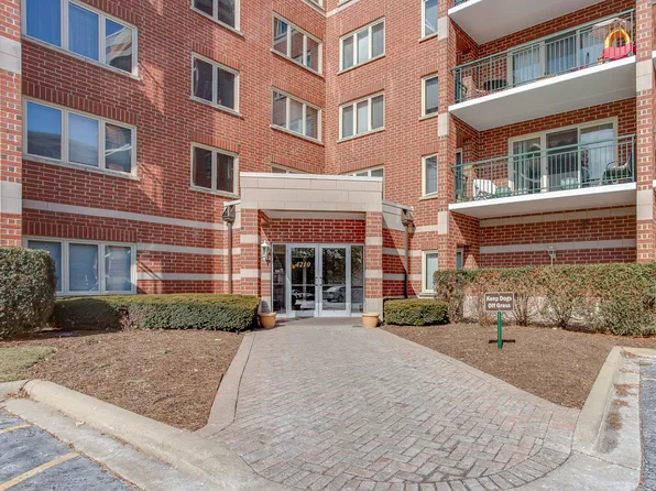 4210 N Natchez Ave APT 202, Chicago, IL 60634