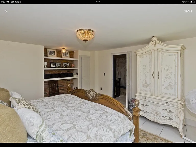 1049 Upper Church St — Photo 25