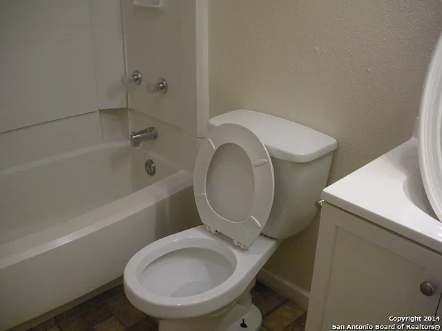 3 bed, 2.0 bath, 1212 sqft, $1,500 — Photo 3
