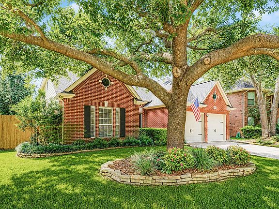 3rd image of 17311 Pikes Peek Ct