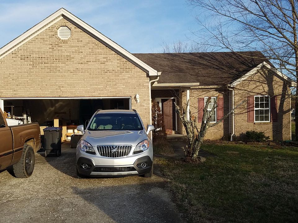 1st image of 213 Swale Ct