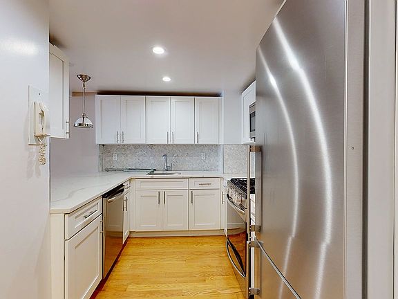 3rd image of 160 E 88th St #3HG