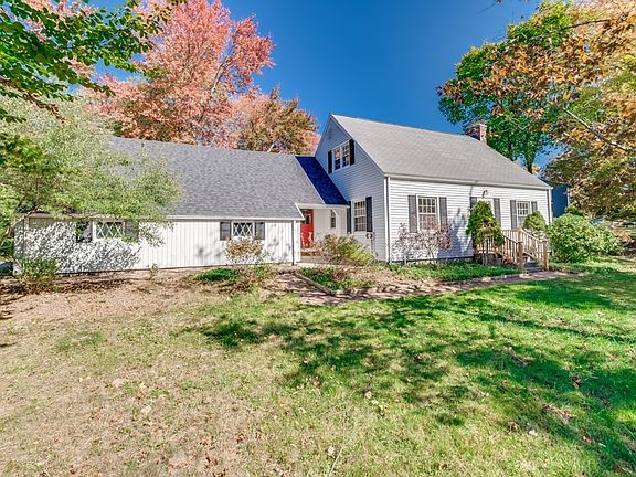4th image of 39 Chapel Hill Dr